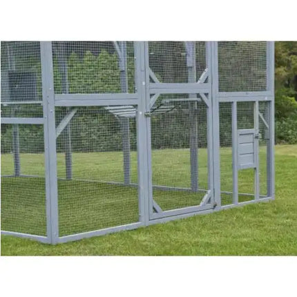 Outdoor Cat House Cat Enclosure - CrittersPlus